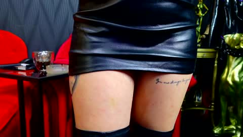 Vivian Reeve online show from 15, 1, 2025