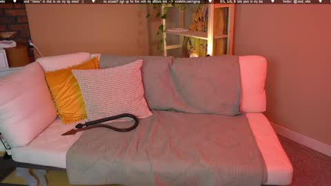 Whitney online show from 10, 10, 2025