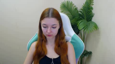 Vivien online show from 10, 2, 2025