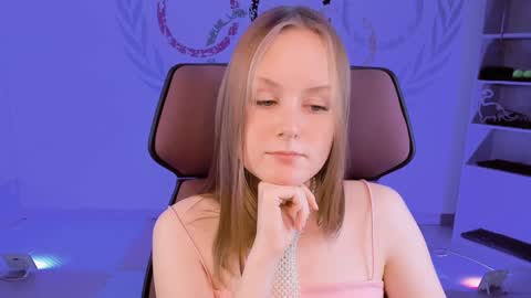 Vivien online show from 9, 1, 2025