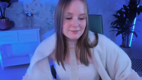 Vivien online show from 8, 2, 2025