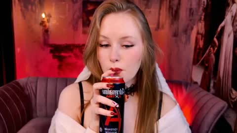 Snapshot of vivienleeigh chatting on 21, 4, 2026 Vivien online show from 21, 4, 2026