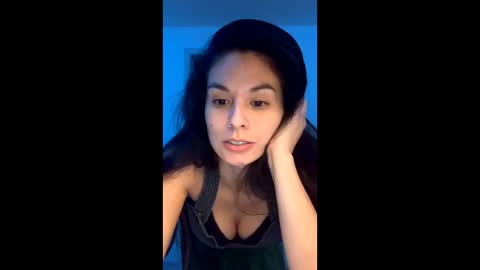 Snapshot of vixenblade chatting on 3, 2, 2026 vixenblade online show from 3, 2, 2026