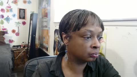 Snapshot of vixenfyre chatting on 2, 1, 2025 Vixen Fyre online show from 2, 1, 2025