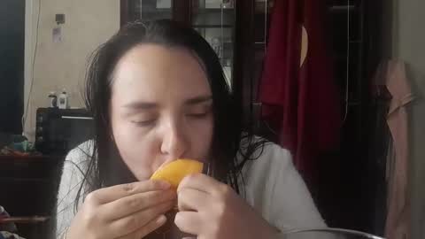 voulezvous_angel online show from 6, 11, 2025