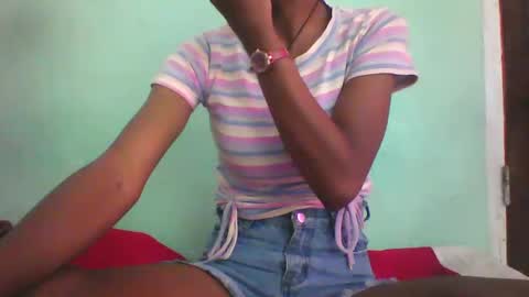 Snapshot of vounialdy chatting on 11, 2, 2025 vounialdy online show from 11, 2, 2025