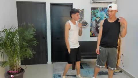 Snapshot of voyeurism_guys chatting on 22, 9, 2025 voyeurism_guys online show from 22, 9, 2025