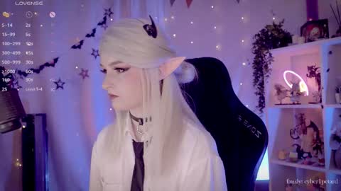 vronnier online show from 25, 11, 2025