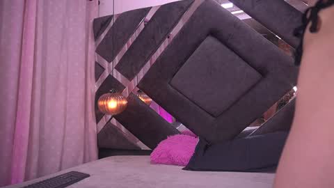 Violeta online show from 25, 1, 2025