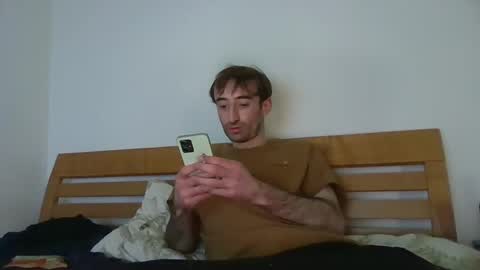 Snapshot of vwelad6969 chatting on 6, 1, 2025 hung boy online show from 6, 1, 2025