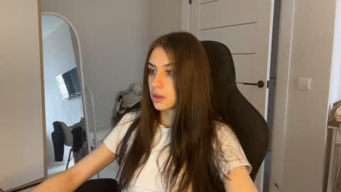 Arina online show from 19, 4, 2026