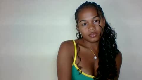 Snapshot of vynarahot chatting on 7, 5, 2026 vynarahot online show from 7, 5, 2026
