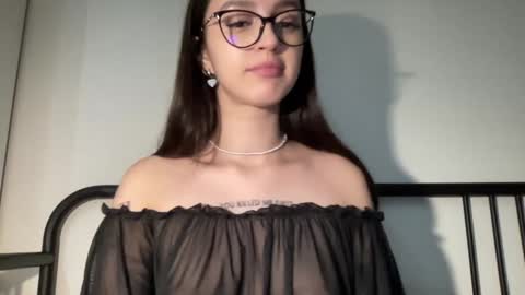 Alice  Before pvt write to me in PM  online show from 9, 1, 2025