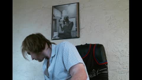 Wacky online show from 13, 11, 2025