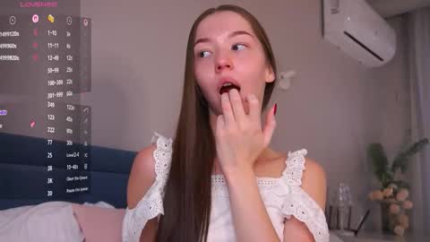  Lina online show from 3, 11, 2025