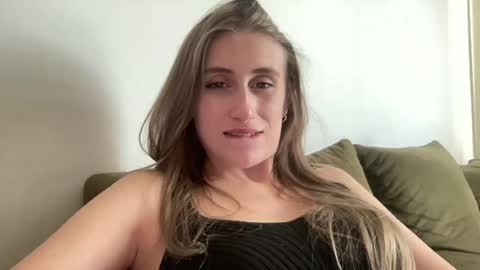 Snapshot of walkiria19 chatting on 7, 8, 2026 walkiria19 online show from 7, 8, 2026