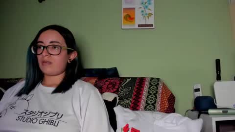 Snapshot of waningrosee chatting on 14, 2, 2025 Waningrose Lu online show from 14, 2, 2025