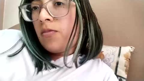 Snapshot of waningrosee chatting on 7, 10, 2025 Waningrose Lu online show from 7, 10, 2025