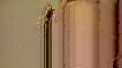 Snapshot of want2cum4gal chatting on 9, 1, 2025 want2cum4gal online show from 9, 1, 2025