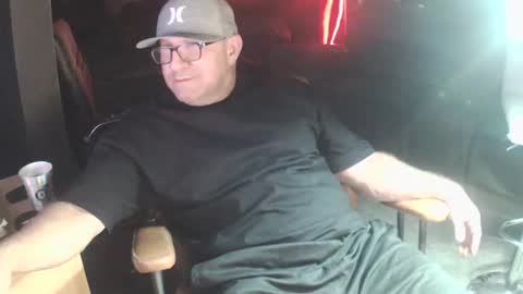 Snapshot of wantitbutyoucanthaveit chatting on 1, 2, 2026 inittogetitin online show from 1, 2, 2026