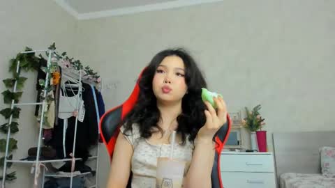 wastforu online show from 19, 2, 2025