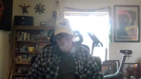 Snapshot of waterfire420 chatting on 7, 3, 2025 waterfire420 online show from 7, 3, 2025