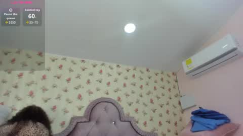 Milf Latina online show from 18, 6, 2026