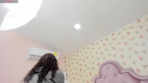 Milf Latina online show from 2, 8, 2026