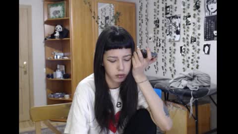 Snapshot of wavy_nights chatting on 4, 2, 2026 Mina online show from 4, 2, 2026