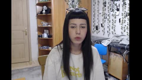 Snapshot of wavy_nights chatting on 6, 2, 2026 Mina online show from 6, 2, 2026