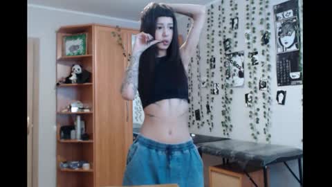 Snapshot of wavy_nights chatting on 15, 2, 2026 Mina online show from 15, 2, 2026