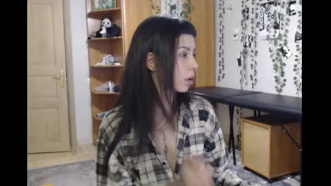 Snapshot of wavy_nights chatting on 26, 2, 2026 Mina online show from 26, 2, 2026