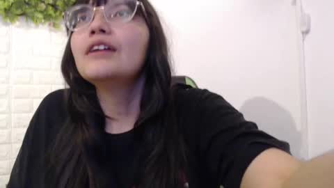 Trixie 3 online show from 18, 2, 2025