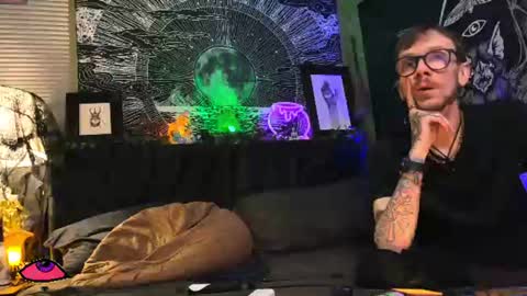 Snapshot of webz_and_kordz chatting on 31, 7, 2026 WebzKordz online show from 31, 7, 2026