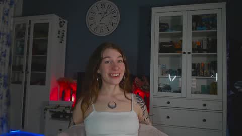  moon  online show from 5, 2, 2025