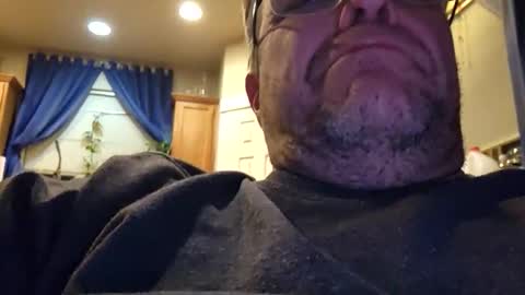 Snapshot of welderod chatting on 19, 10, 2025 welderod online show from 19, 10, 2025