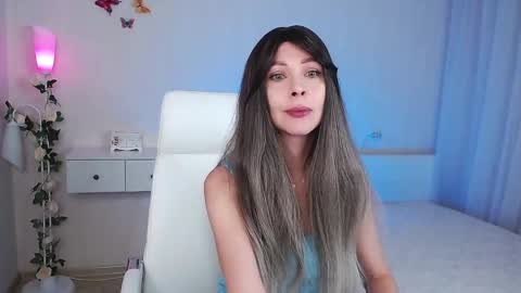 Snapshot of wendifoster chatting on 2, 12, 2024 Wendi Foster online show from 2, 12, 2024