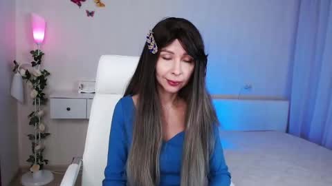 Snapshot of wendifoster chatting on 10, 12, 2024 Wendi Foster online show from 10, 12, 2024