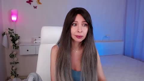 Snapshot of wendifoster chatting on 19, 2, 2025 Wendi Foster online show from 19, 2, 2025