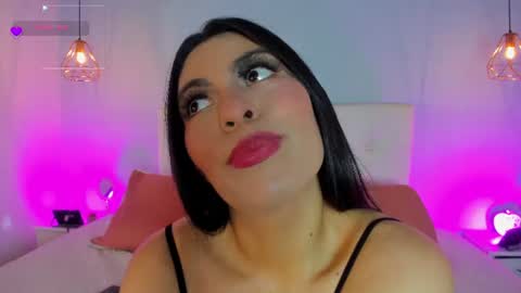 Snapshot of wendolyn_orange69_ chatting on 8, 7, 2026 Wendolyn online show from 8, 7, 2026