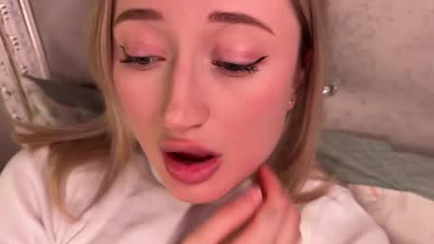 Daisy    online show from 5, 2, 2025