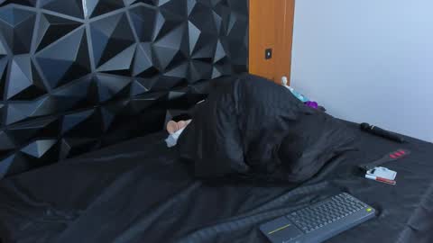 Wendy Marshall  online show from 7, 2, 2025