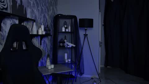 little girl who is always rightLisa online show from 3, 12, 2025