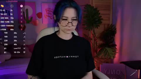 little girl who is always rightLisa online show from 18, 4, 2026