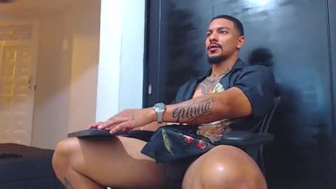 Wesley Rogger online show from 12, 10, 2025