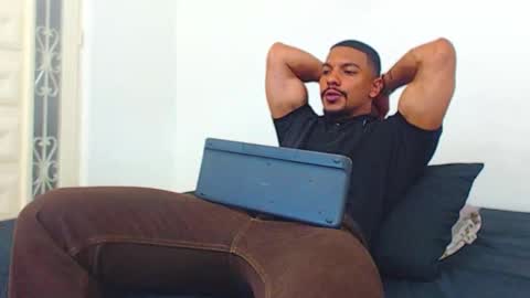 Wesley Rogger online show from 27, 10, 2025