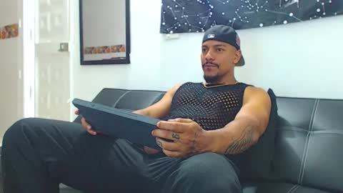 Wesley Rogger online show from 11, 11, 2025