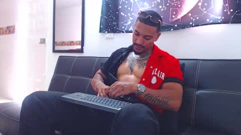 Wesley Rogger online show from 13, 11, 2025