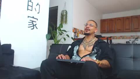 Snapshot of wesleyrogger chatting on 11, 7, 2026 Wesley Rogger online show from 11, 7, 2026