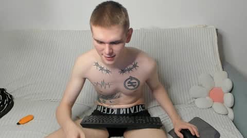 Snapshot of wesleyross chatting on 11, 1, 2025 Wes online show from 11, 1, 2025